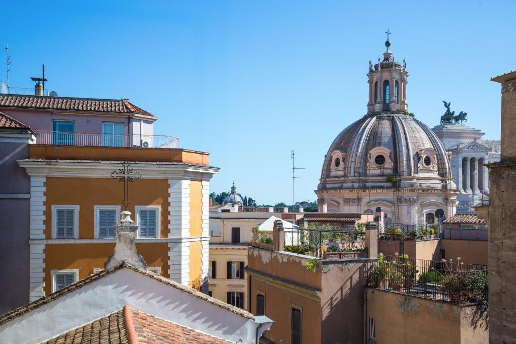 Rent in Rome - IV Novembre - main image