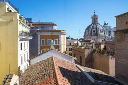 Rent in Rome - IV Novembre - image 2